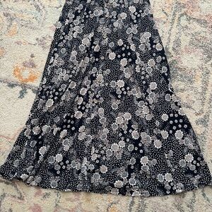 Women’s floral midi skirt